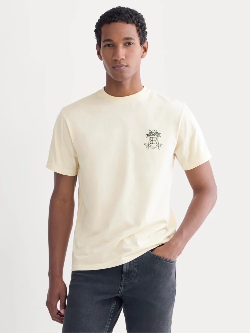 Everlane x Peace and Quiet Crest Graphic Tee Bone Size XL NWT